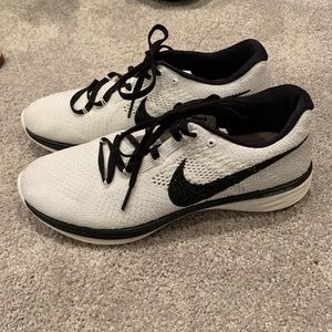Nike Flyknit Lunar 3